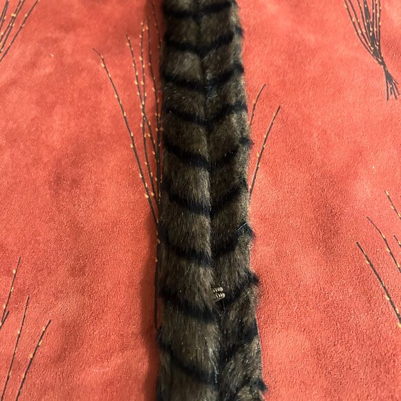 Vintage Robert Kitchen Rust Faux Suede Vest Faux Fur Lining Made in Canada Sz L - Picture 3 of 6